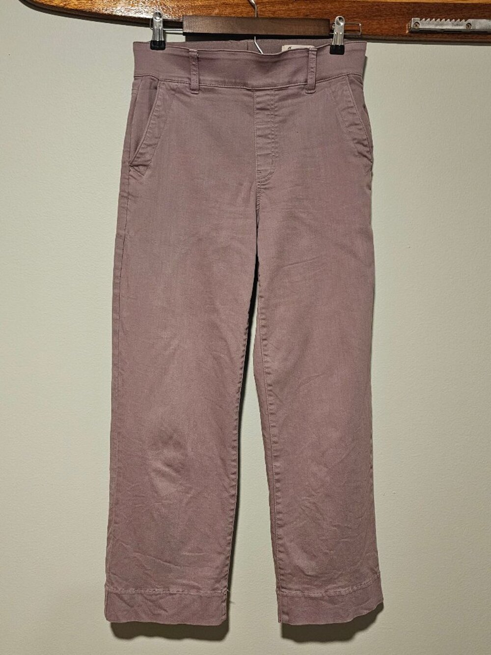 Mauve Women’s Ankle/Cropped Pull-On Pants, Small